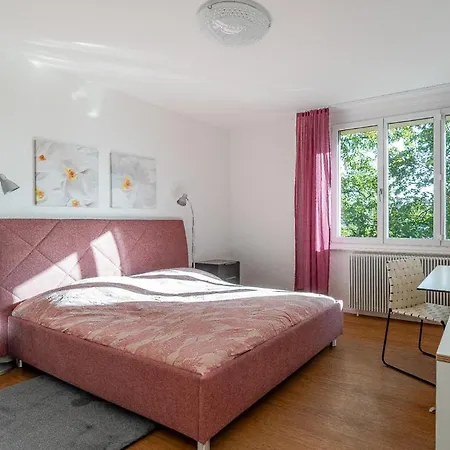 Homestay Moebliertes