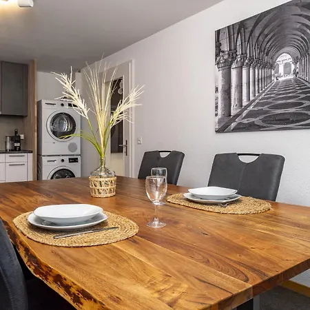 Moebliertes 홈스테이