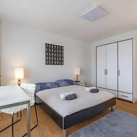 Moebliertes Rum i privatbostad Bern