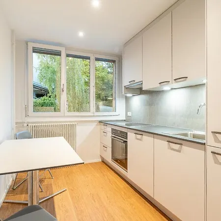 Moebliertes Rum i privatbostad *