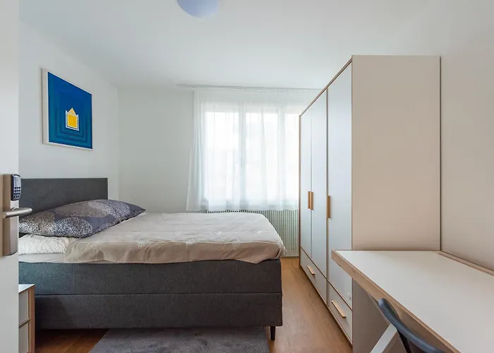 Moebliertes Privat bolig *