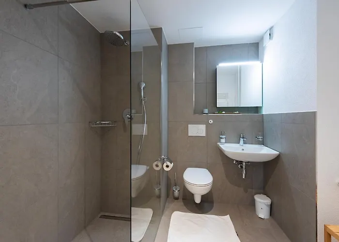 Moebliertes Privat bolig