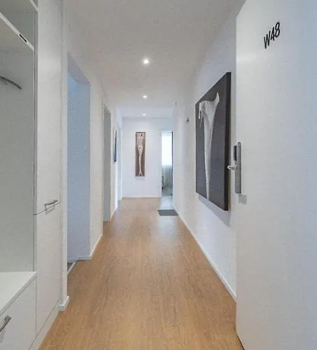 Moebliertes Privat bolig *